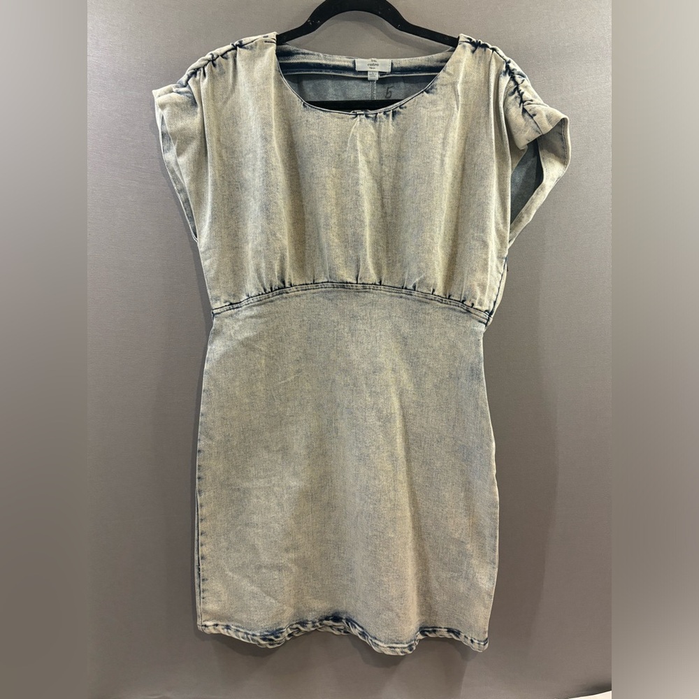 Entro acid wash stretchy denim dress size large